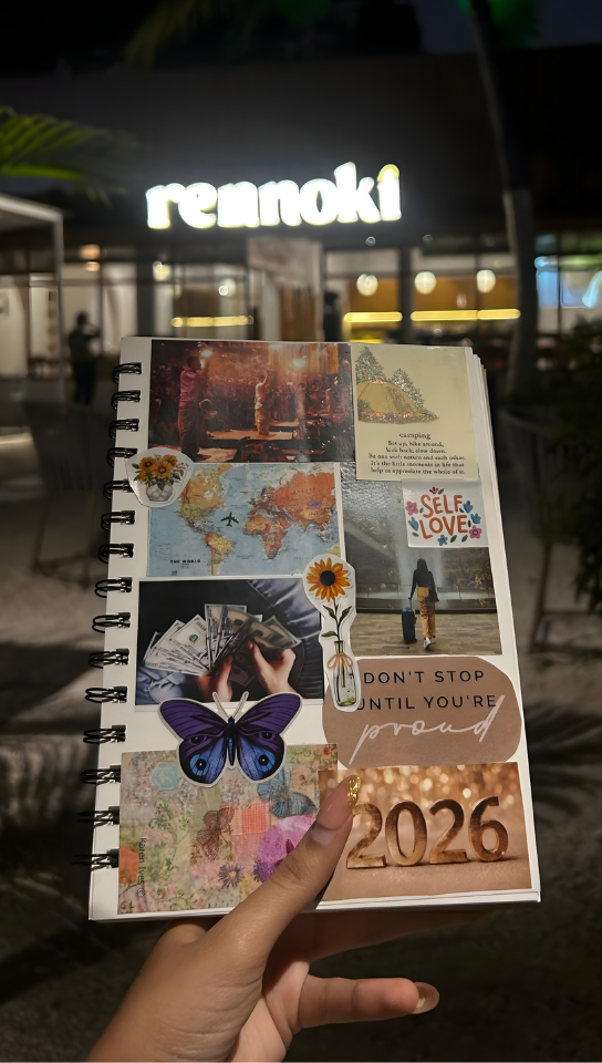 vision-board-workshop-surat-rennoki-cafe-adajan-realistic-arts